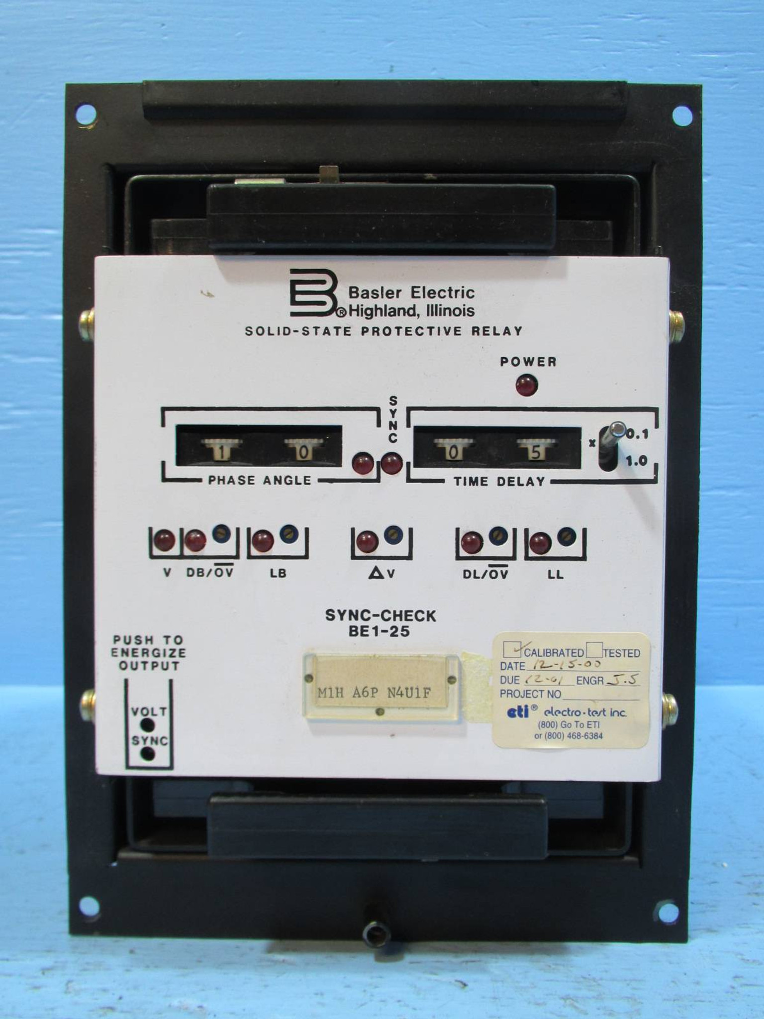 Basler Electric BE1 25 Sync Check Relay M1H A6P N4U1F BEI 25 BE125